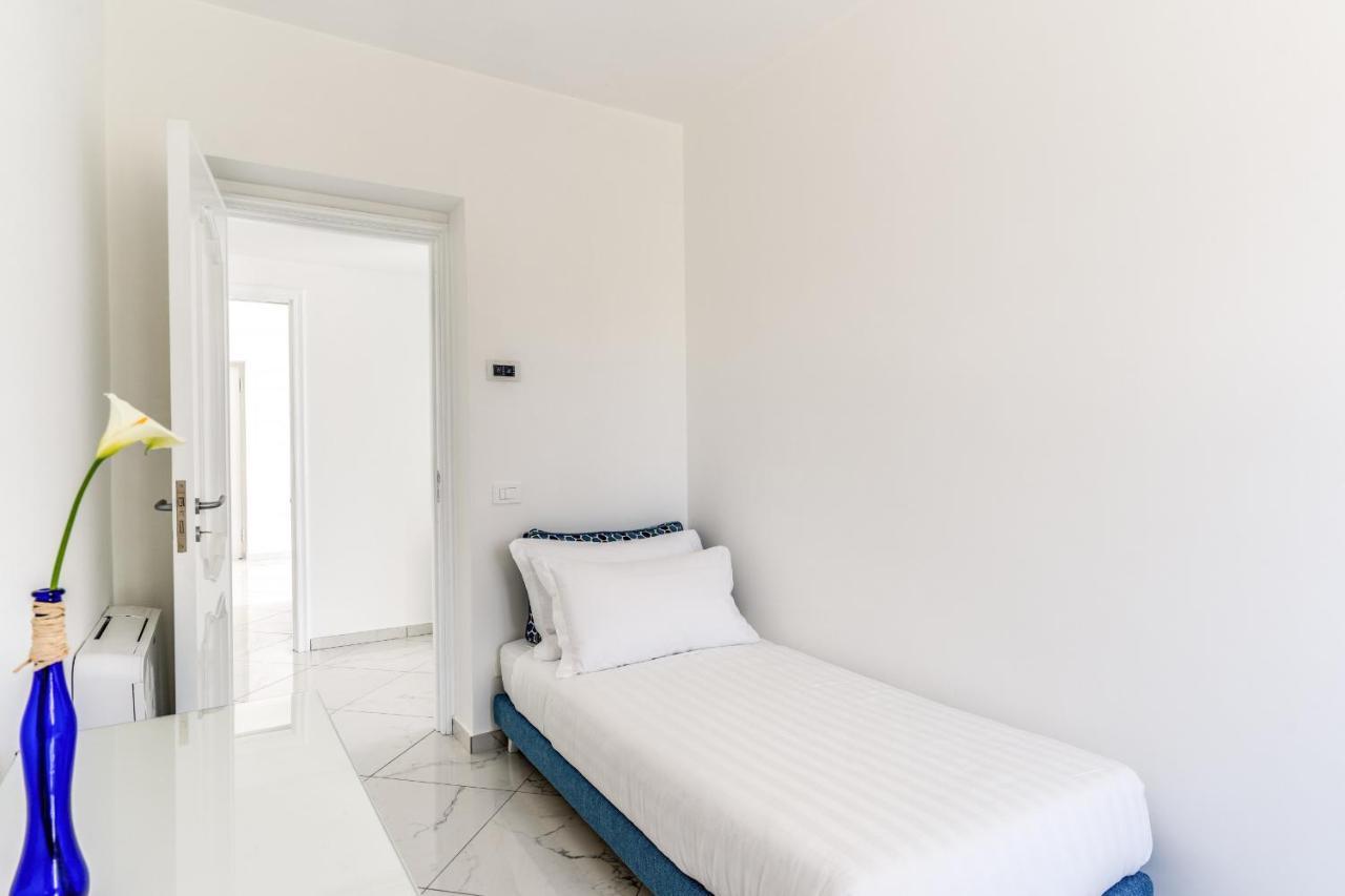 Villa Rusinella Minimalist Retreat With Sea Views Маса Лубрензе Екстериор снимка
